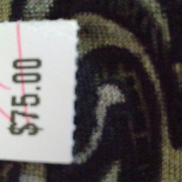 Kokomo Women's NWT shawl beautiful!  One size fits all. - Picture 6 of 12